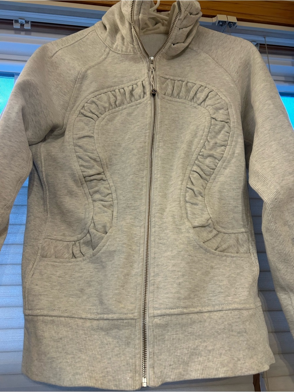 Vintage and Rare Grey Lululemon Sparkle Zip-Up